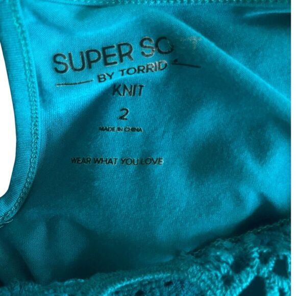 Torrid Turquoise Blue Plus Size Sleeveless Top Size 2X - Picture 6 of 6